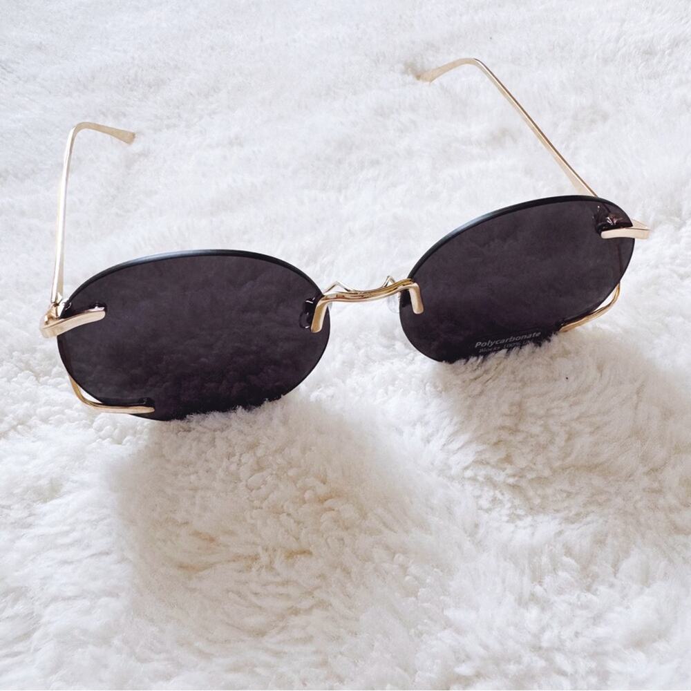 Ruth Black Round Metal Sunglasses - Picture 6 of 11